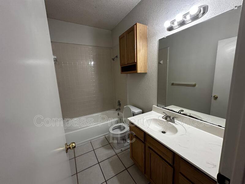 Apartment for rent at 1909A S 14th St #1909A, Waco, TX 76706