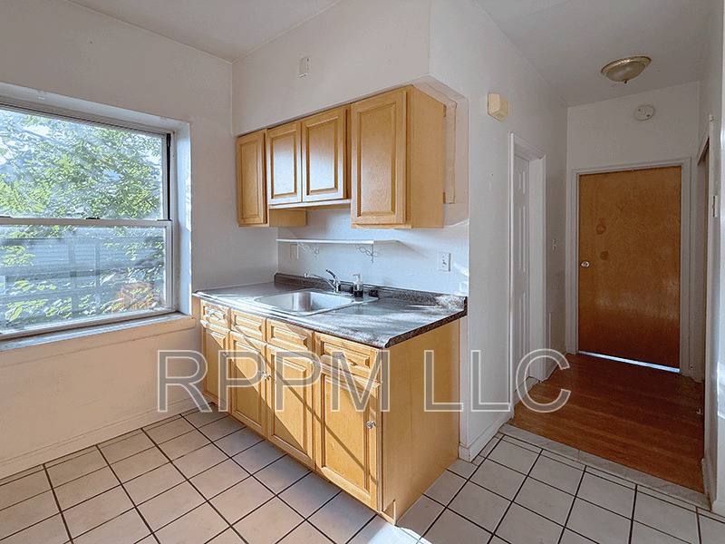Apartment for rent at 109 William St #8, Belleville, NJ 07109