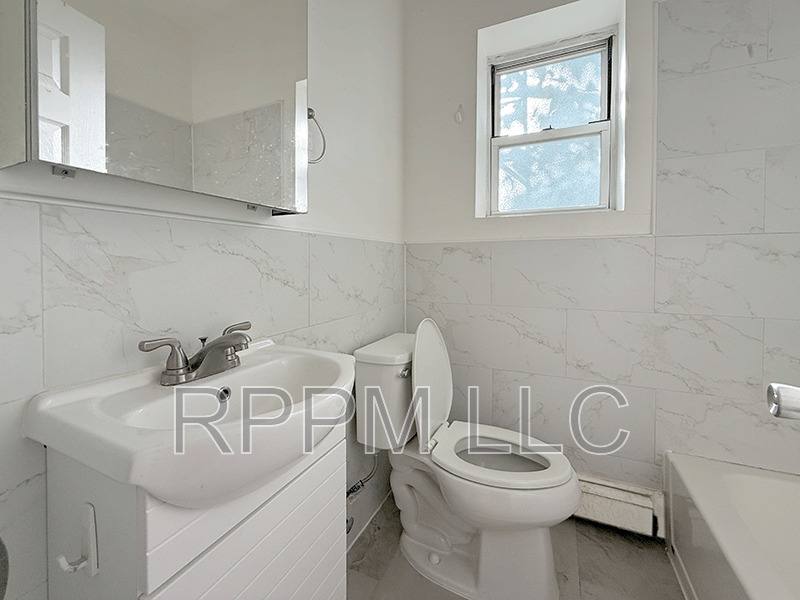 Apartment for rent at 109 William St #8, Belleville, NJ 07109