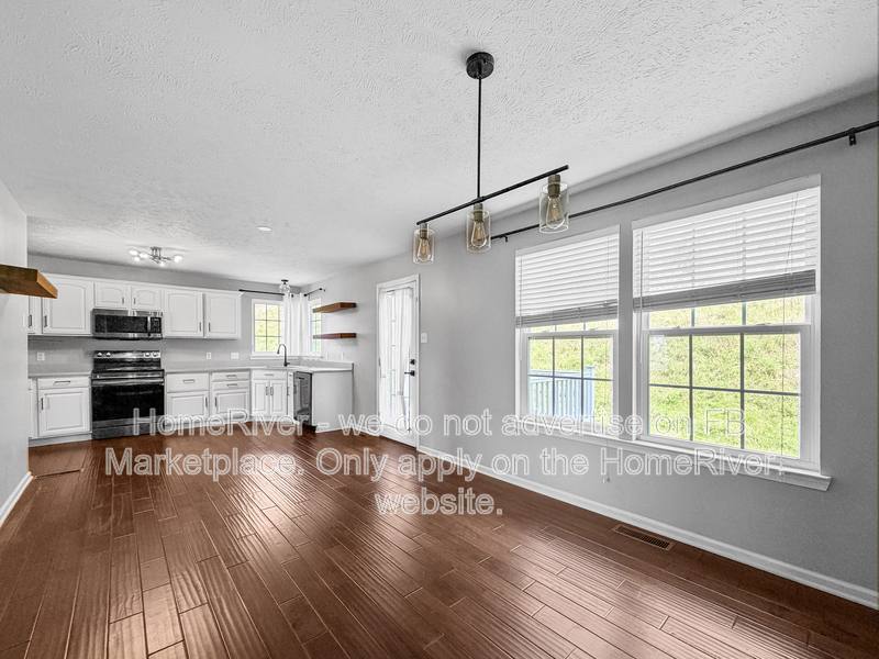 Townhouse for rent at 220 Maple Ridge Dr, Canonsburg, PA 15317