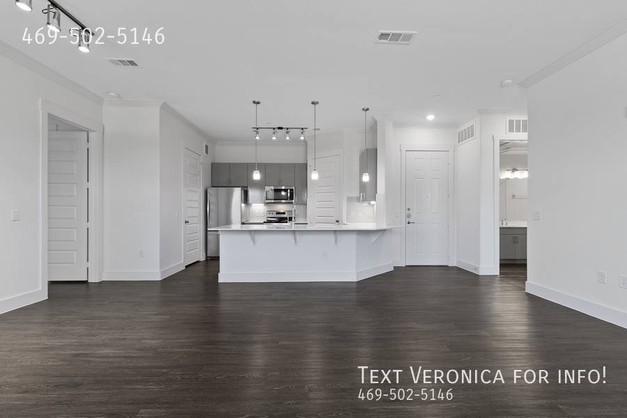 Apartment for rent at 12000 S Interstate 35 Frontage Rd, Austin, TX 78747