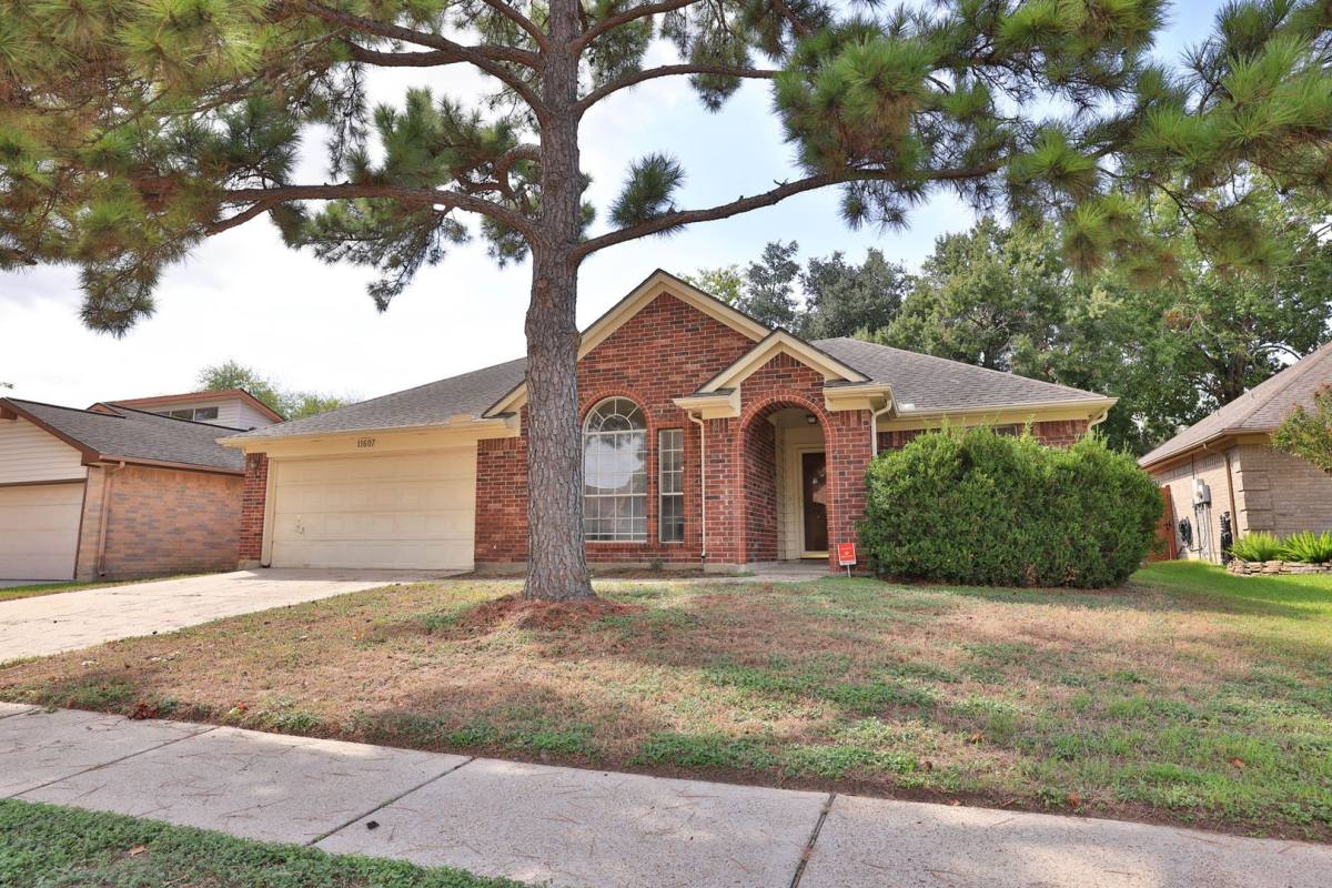 House for rent at 11607 Lennington Dr, Houston, TX 77064