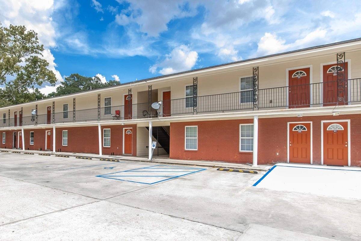 Apartment for rent at 4115 Mohican-Prescott Crossover, Baton Rouge, LA 70805