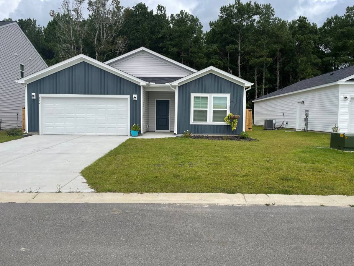 House for rent at 102 Maymont St NW, Supply, NC 28462