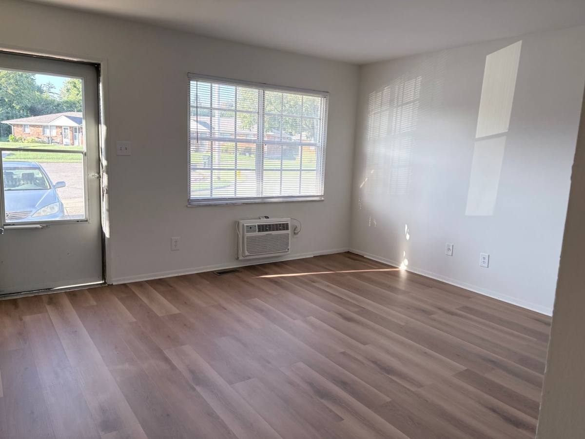 Apartment for rent at 201 Marwood Court, Miamisburg, OH 45342
