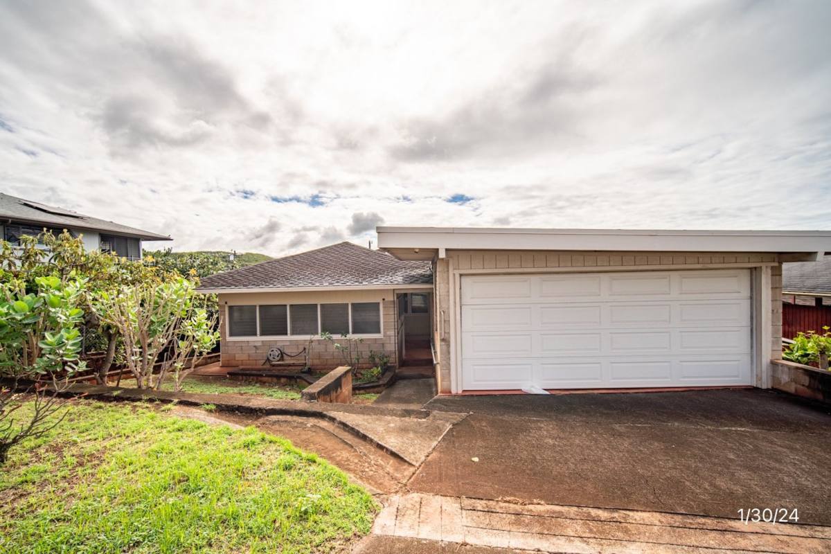 House for rent at 99-430 Poaha Place, Aiea, HI 96701