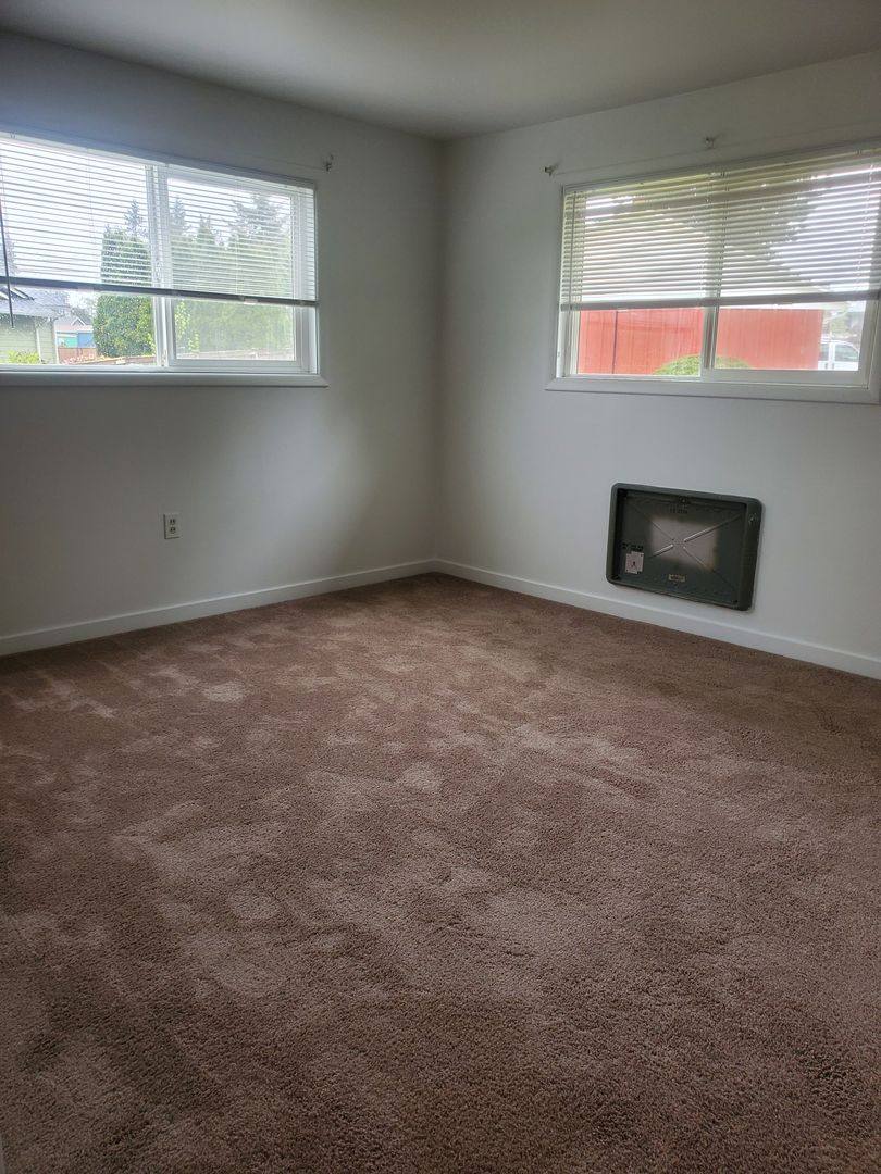 House for rent at 17120 Spanaway Loop Rd, Spanaway, WA 98387