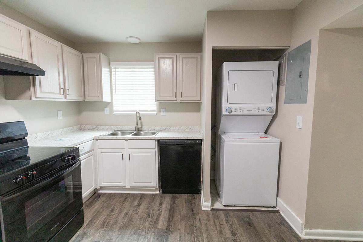 Townhouse for rent at 1000 E Main St #37D, Spartanburg, SC 29307
