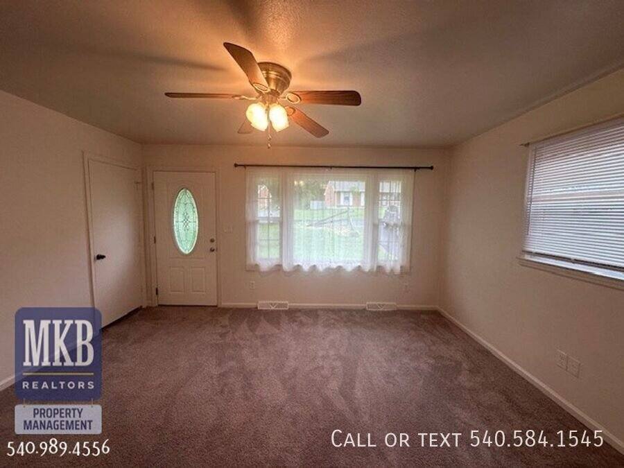 House for rent at 745 Kenyon Rd, Vinton, VA 24179