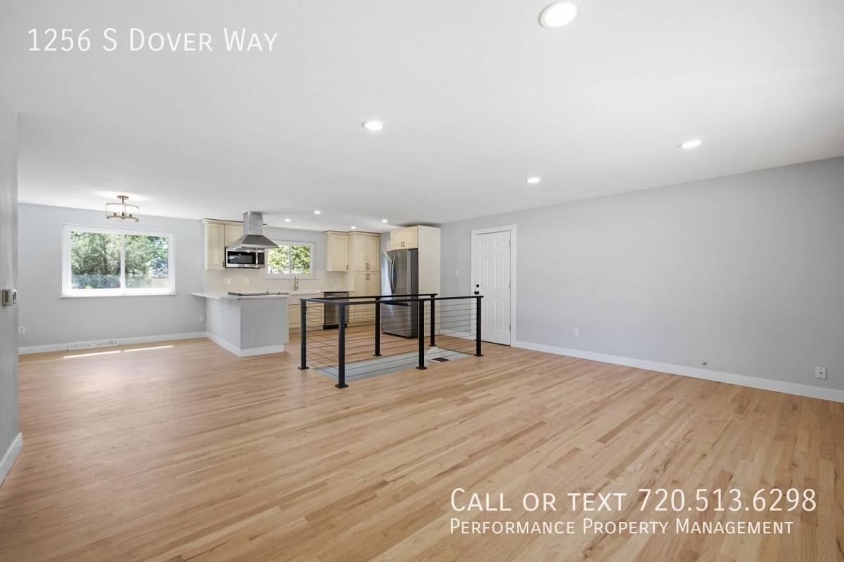 1256 S Dover Way, Lakewood, CO 80232 - House for Rent - Image 4
