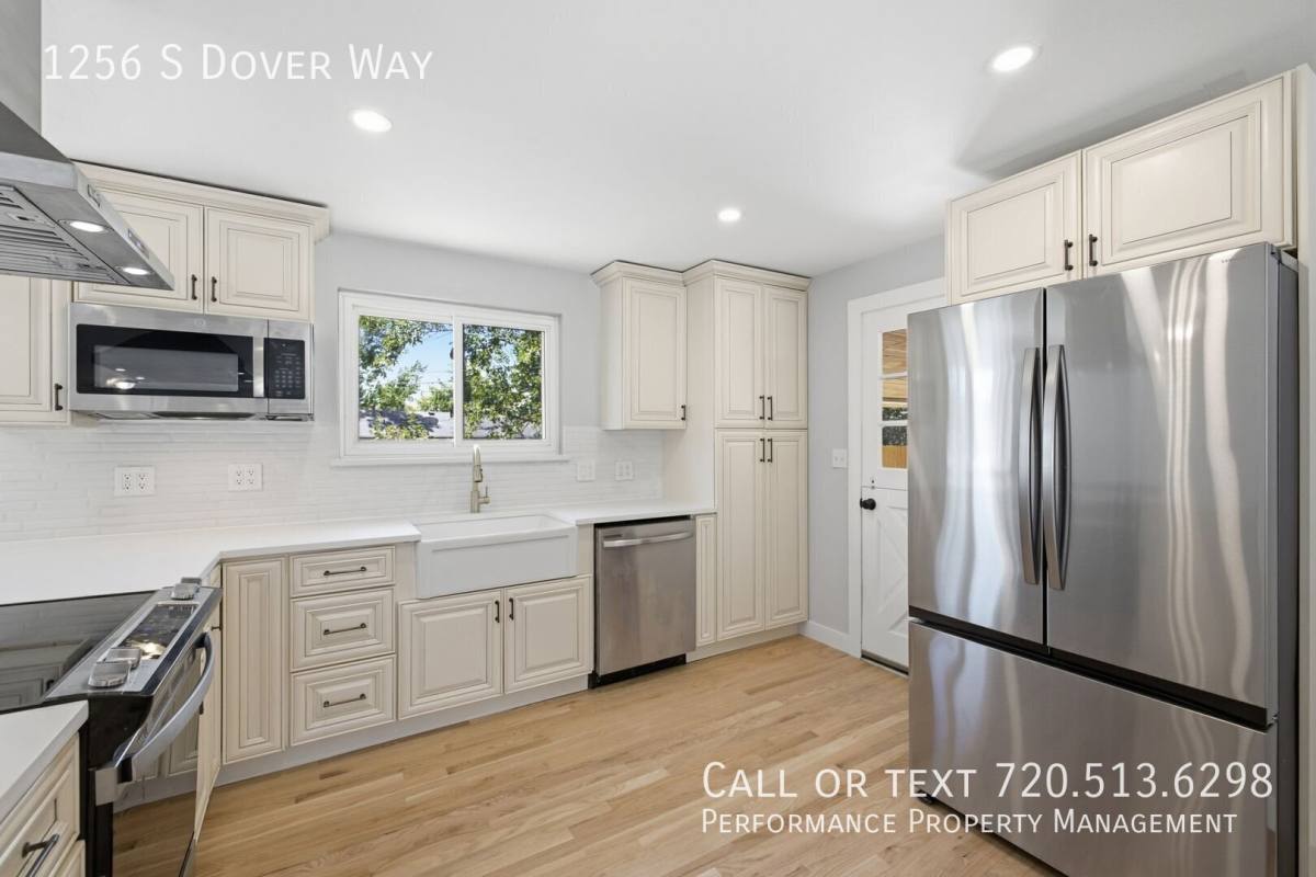 1256 S Dover Way, Lakewood, CO 80232 - House for Rent - Image 7