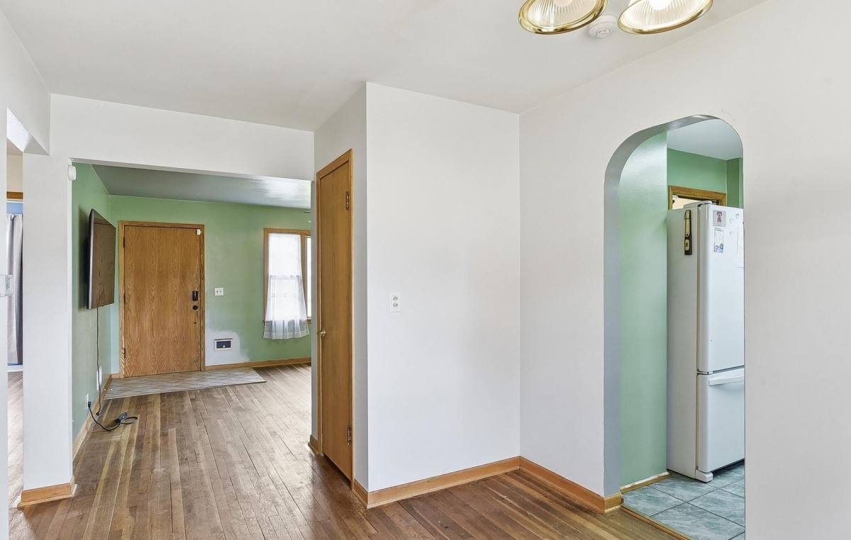 House for rent at 2618 Weber St, Omaha, NE 68112