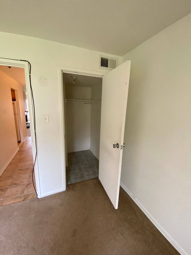 Apartment for rent at 14 Lancaster Estate, Mount Joy, PA 17552