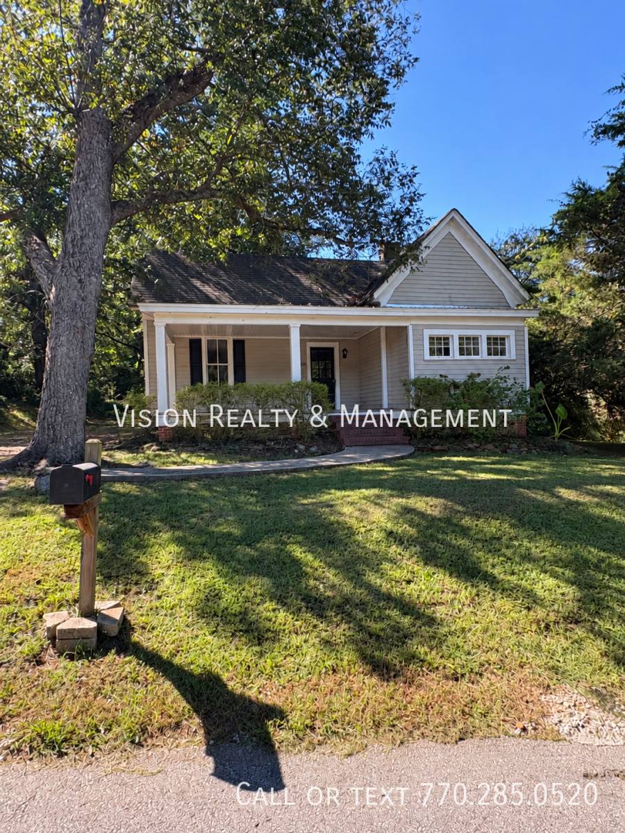 House for rent at 617 Spring St, Villa Rica, GA 30180