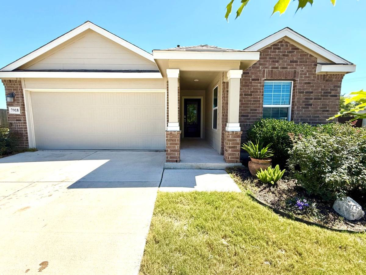 House for rent at 7918 Dovers, San Antonio, TX 78253