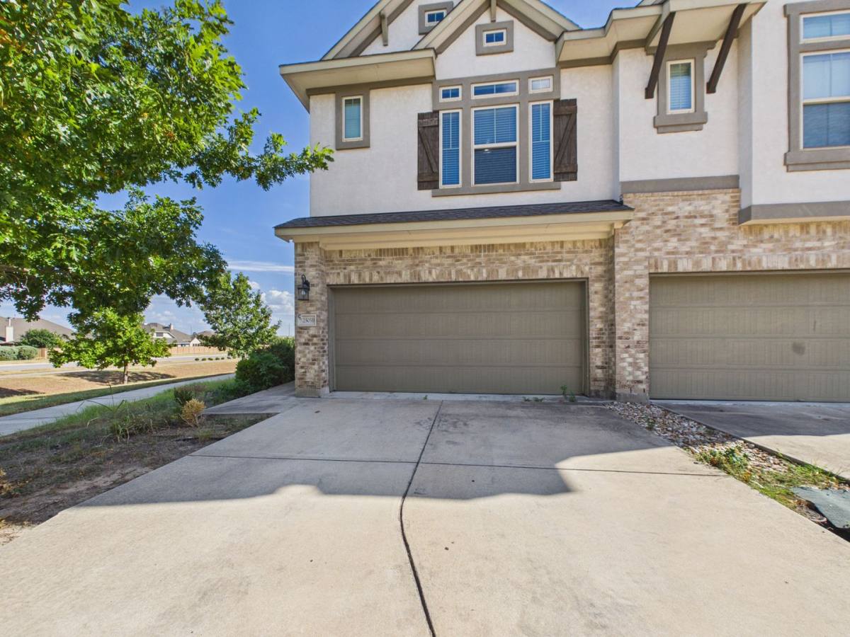 Townhouse for rent at 2505 Meyer Cove #B, Pflugerville, TX 78660