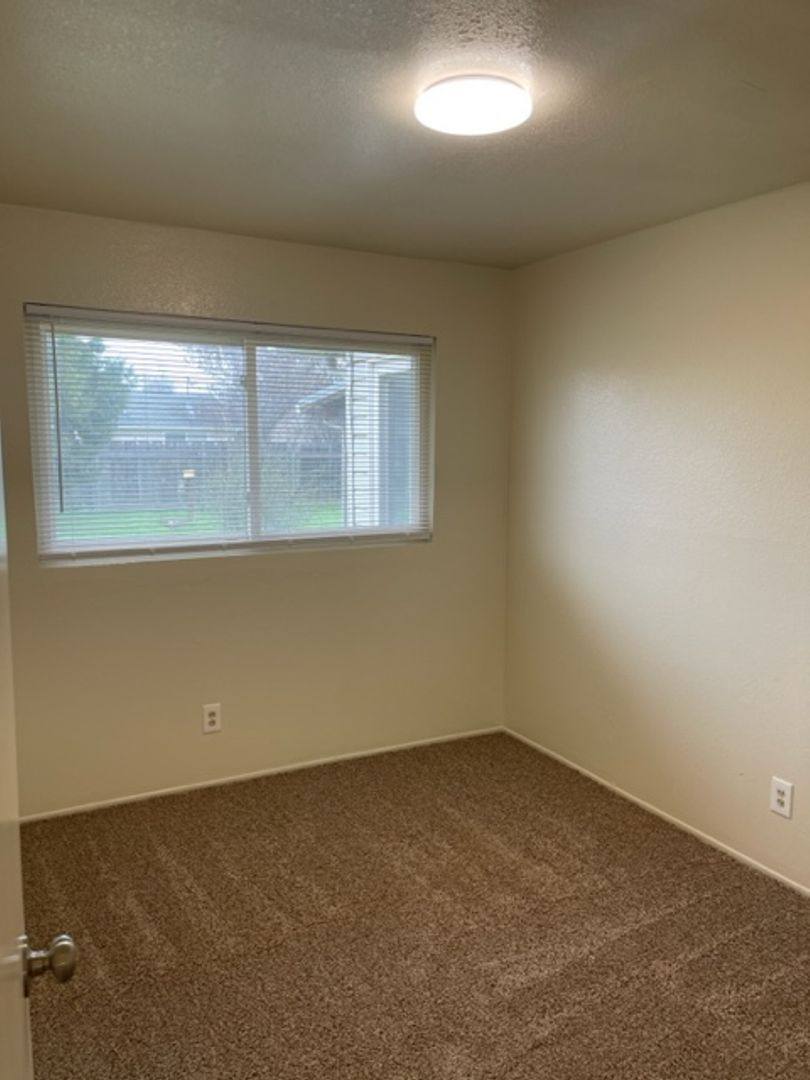 House for rent at 3313 Willow Lane, Anderson, CA 96007
