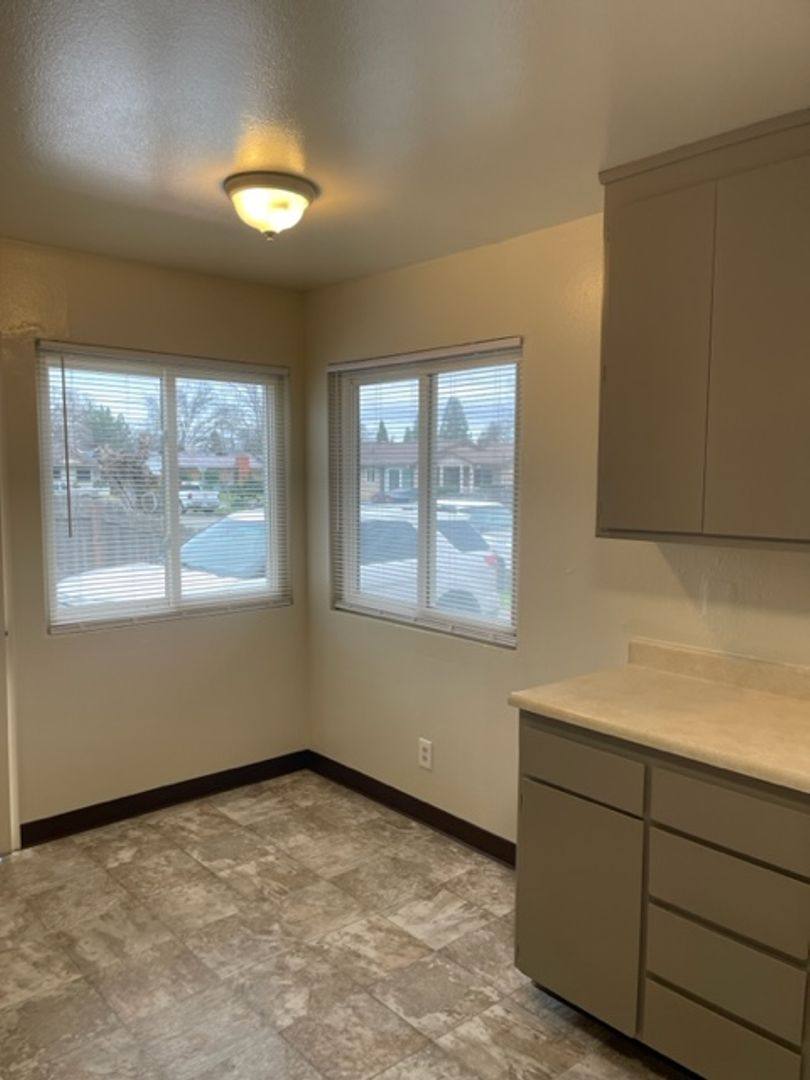 House for rent at 3313 Willow Lane, Anderson, CA 96007