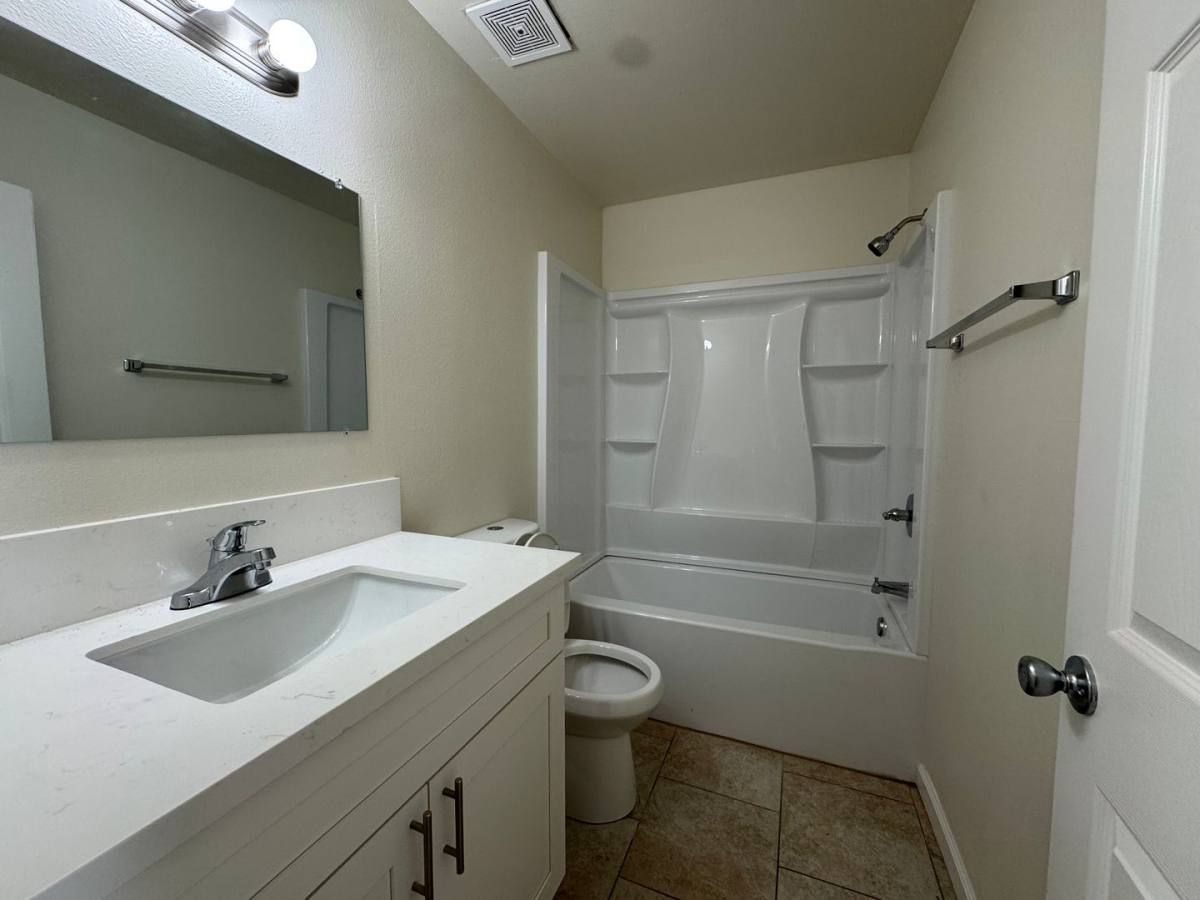 Apartment for rent at 41749-55 Marine Dr, Hemet, CA 92544
