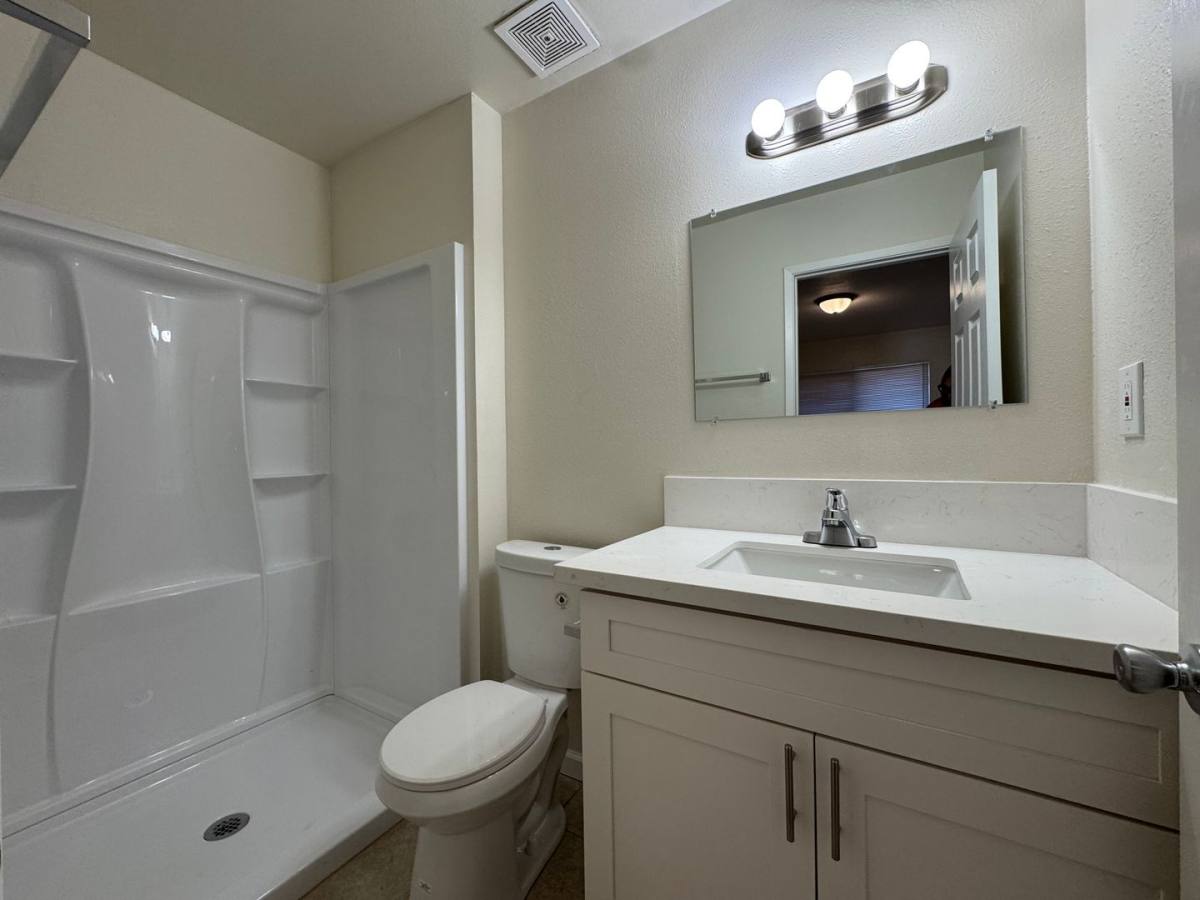 Apartment for rent at 41749-55 Marine Dr, Hemet, CA 92544