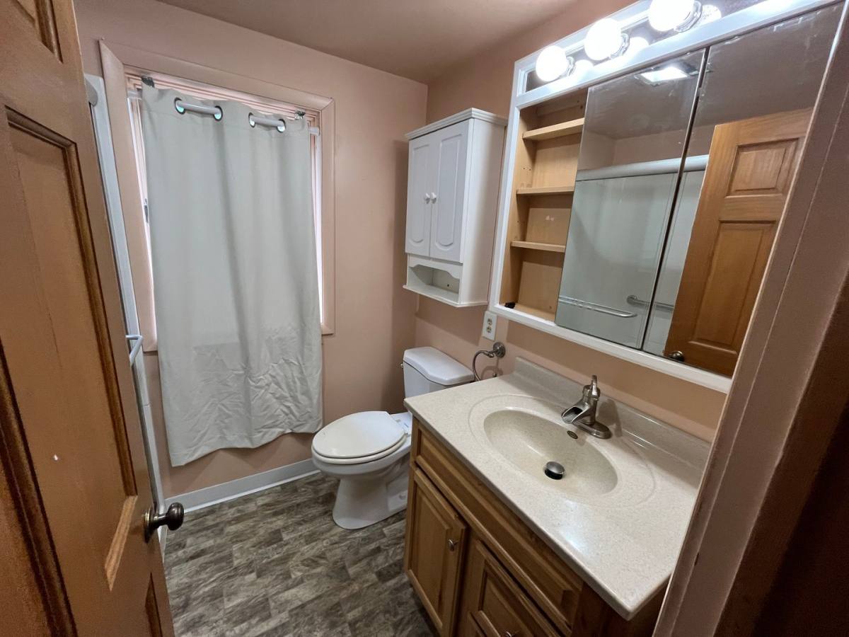 House for rent at 2615 W 6th St, Duluth, MN 55806