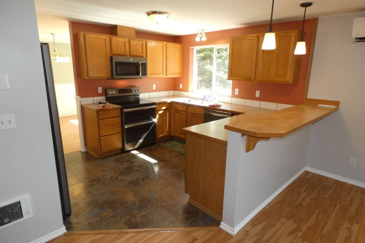 House for rent at 2415 W 10th St, Port Angeles, WA 98362