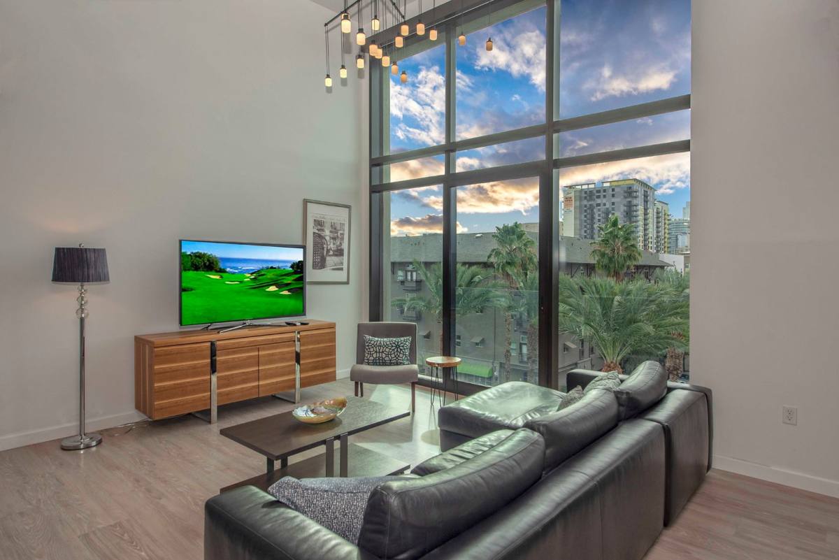 Apartment for rent at 100 W Portland, Phoenix, AZ 85003