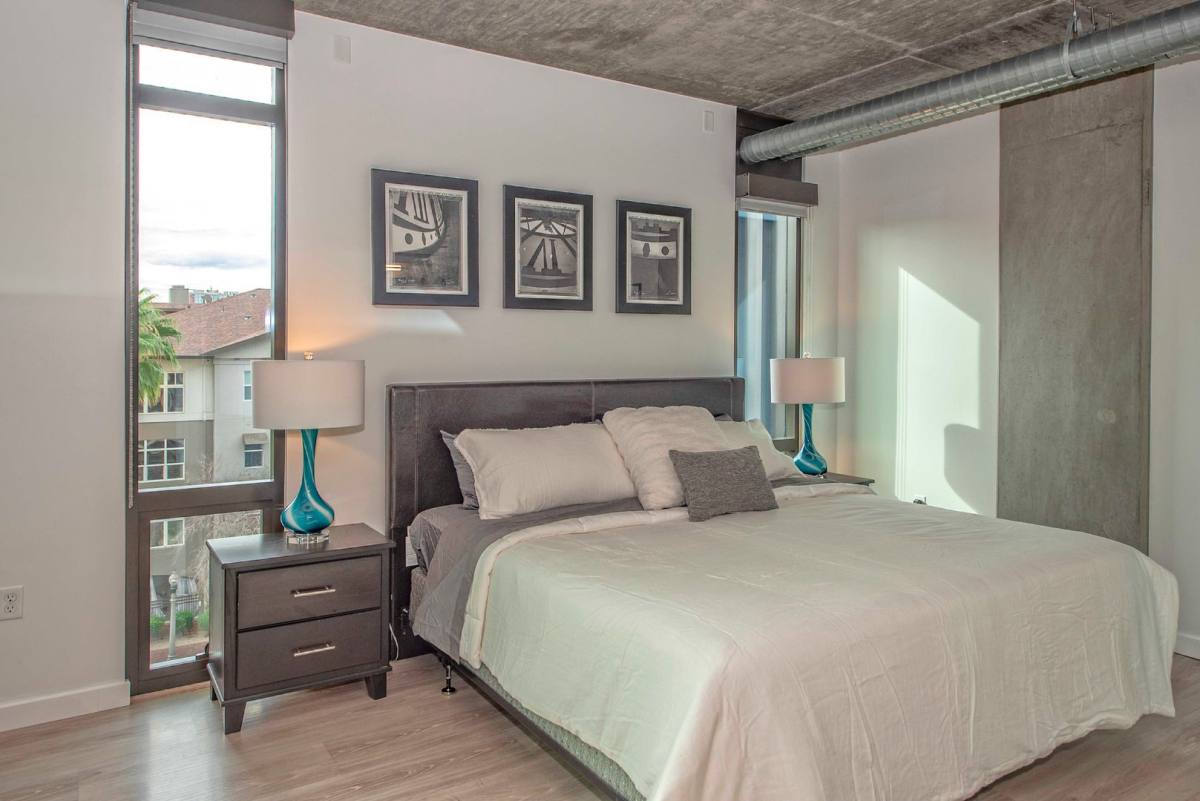 Apartment for rent at 100 W Portland, Phoenix, AZ 85003