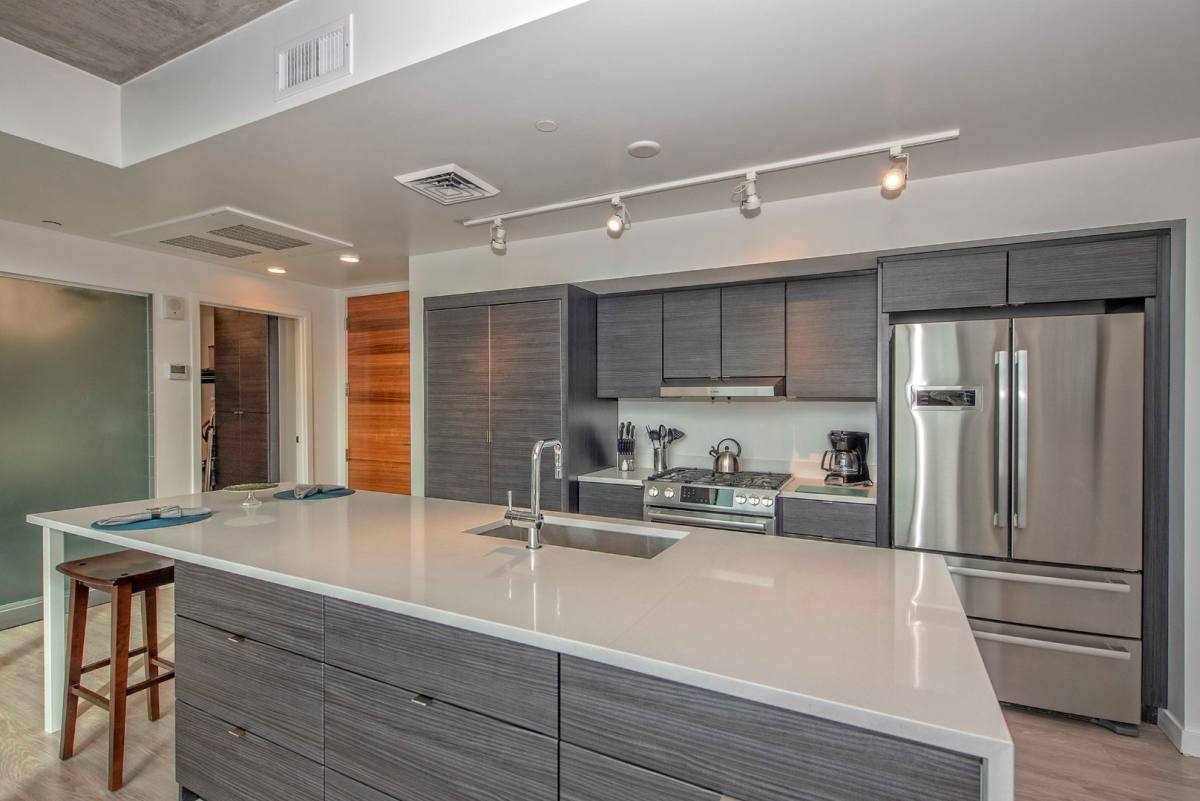 Apartment for rent at 100 W Portland, Phoenix, AZ 85003
