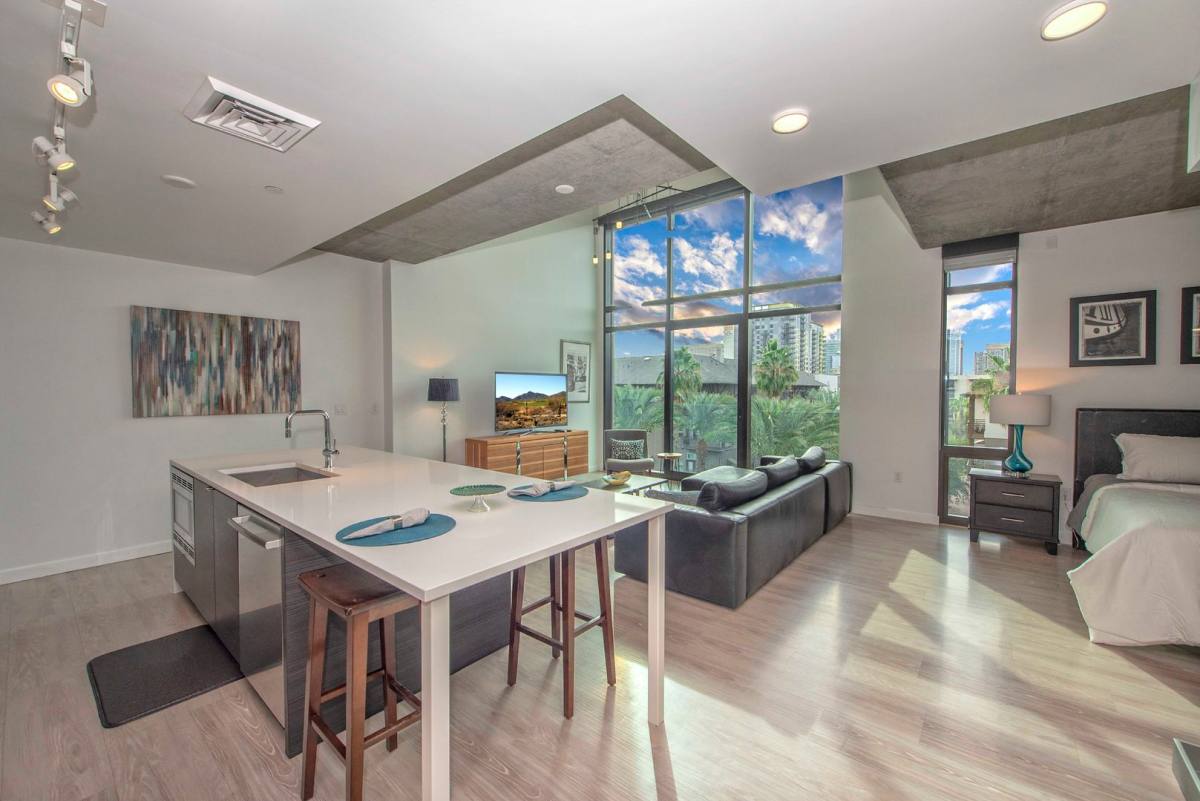 Apartment for rent at 100 W Portland, Phoenix, AZ 85003