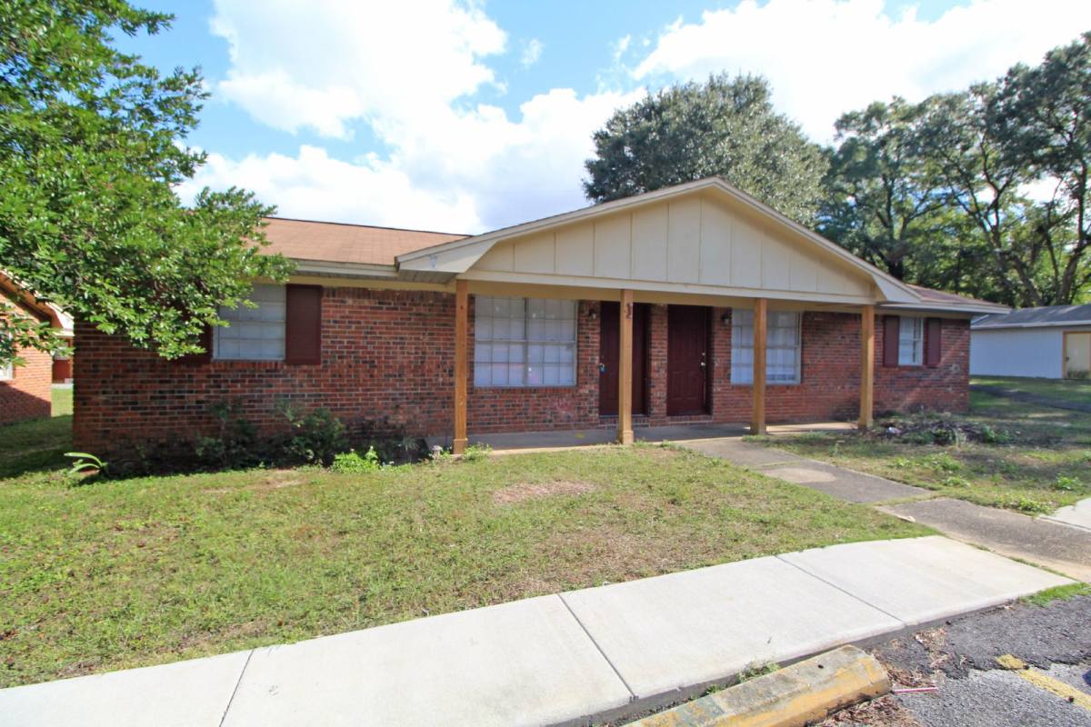Apartment for rent at 10151 Guidy Lane #I1, Pensacola, FL 32514