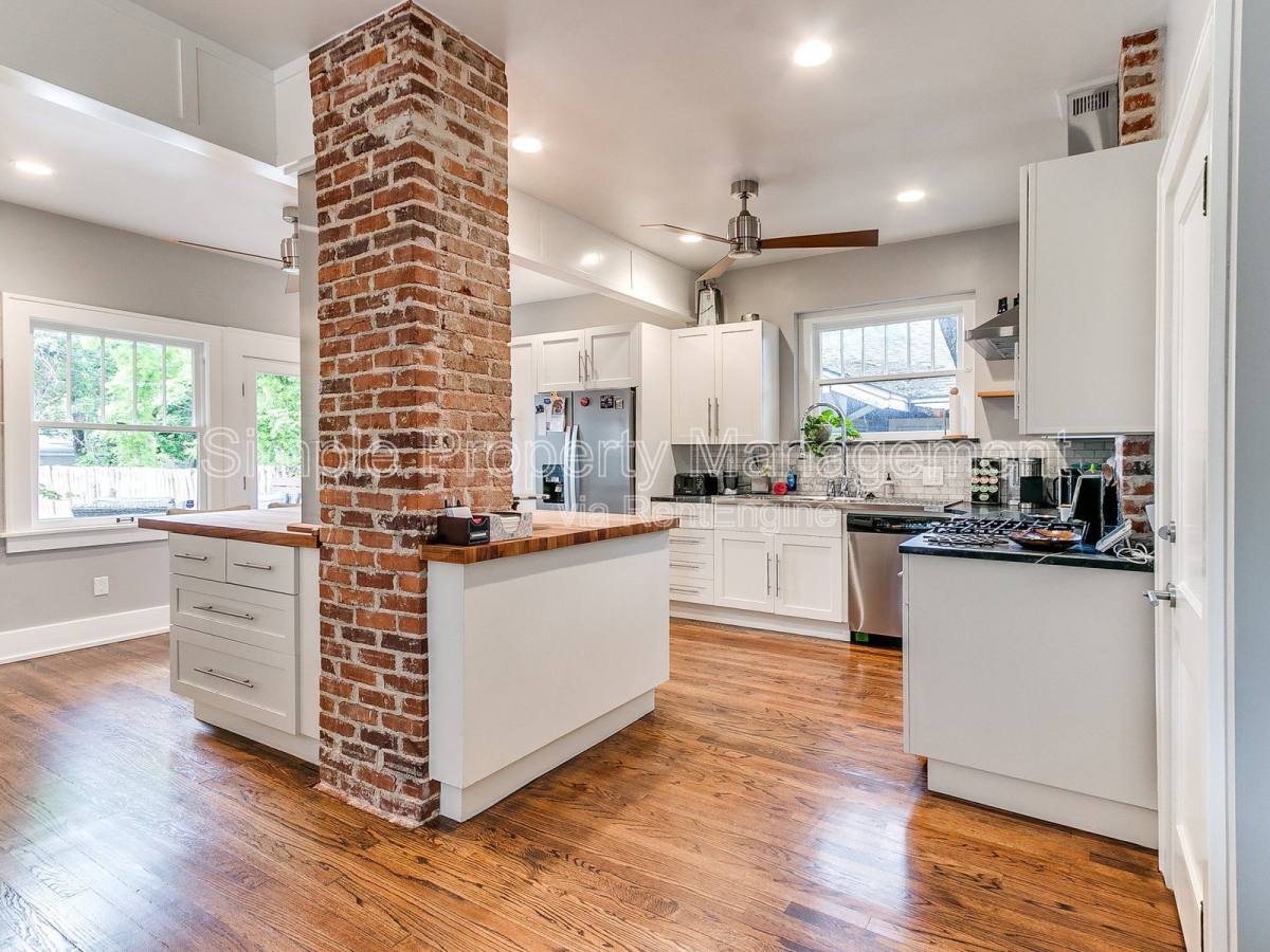 House for rent at 223 NW 21st St, Oklahoma City, OK 73103