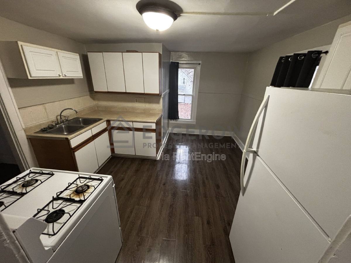 Apartment for rent at 1263 College Ave NE #2, Grand Rapids, MI 49505