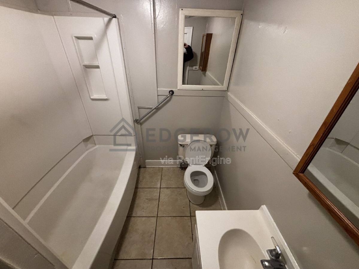 Apartment for rent at 1263 College Ave NE #2, Grand Rapids, MI 49505