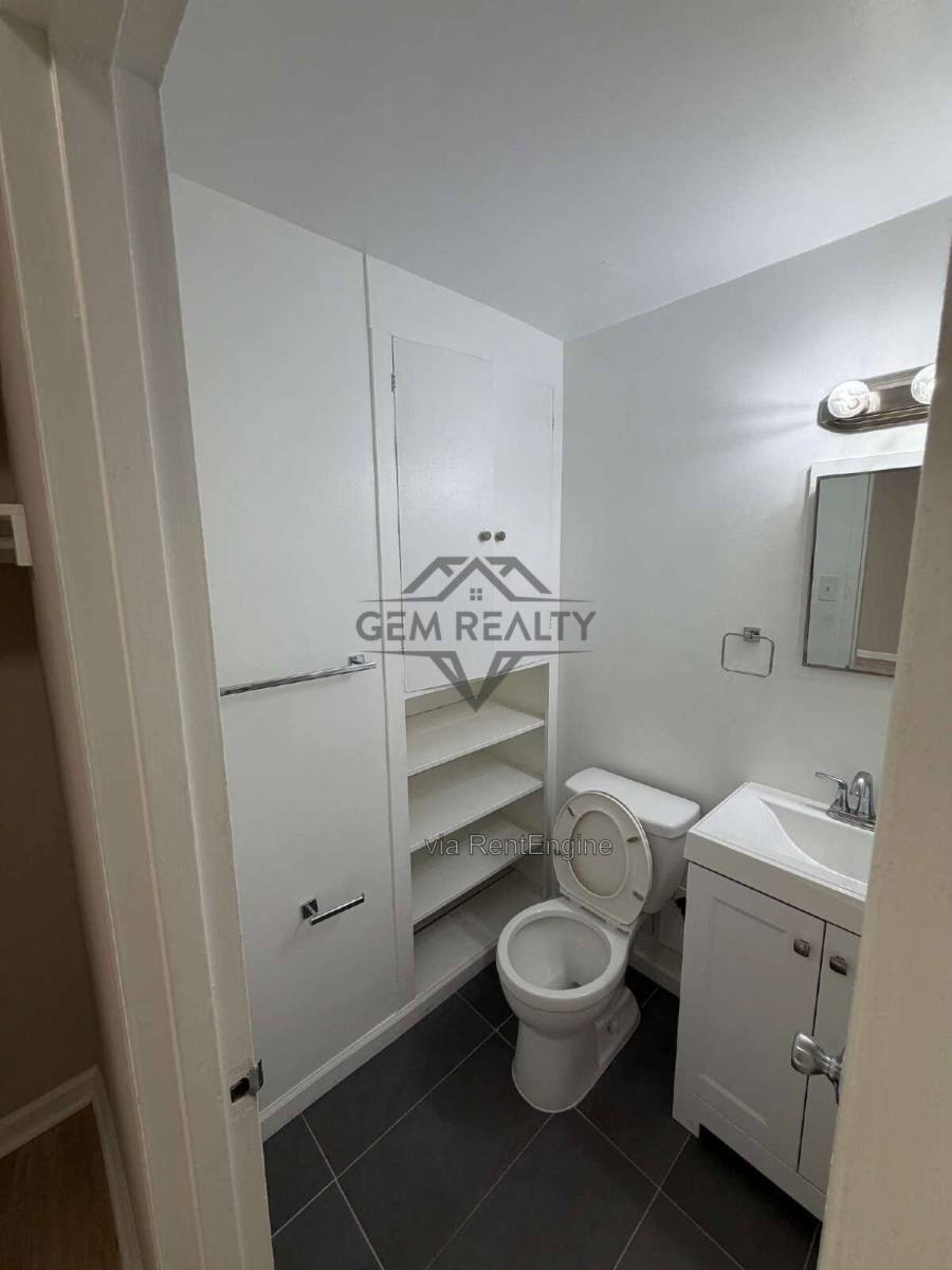 Apartment for rent at 1111 Arlington Blvd #536, Arlington, VA 22209