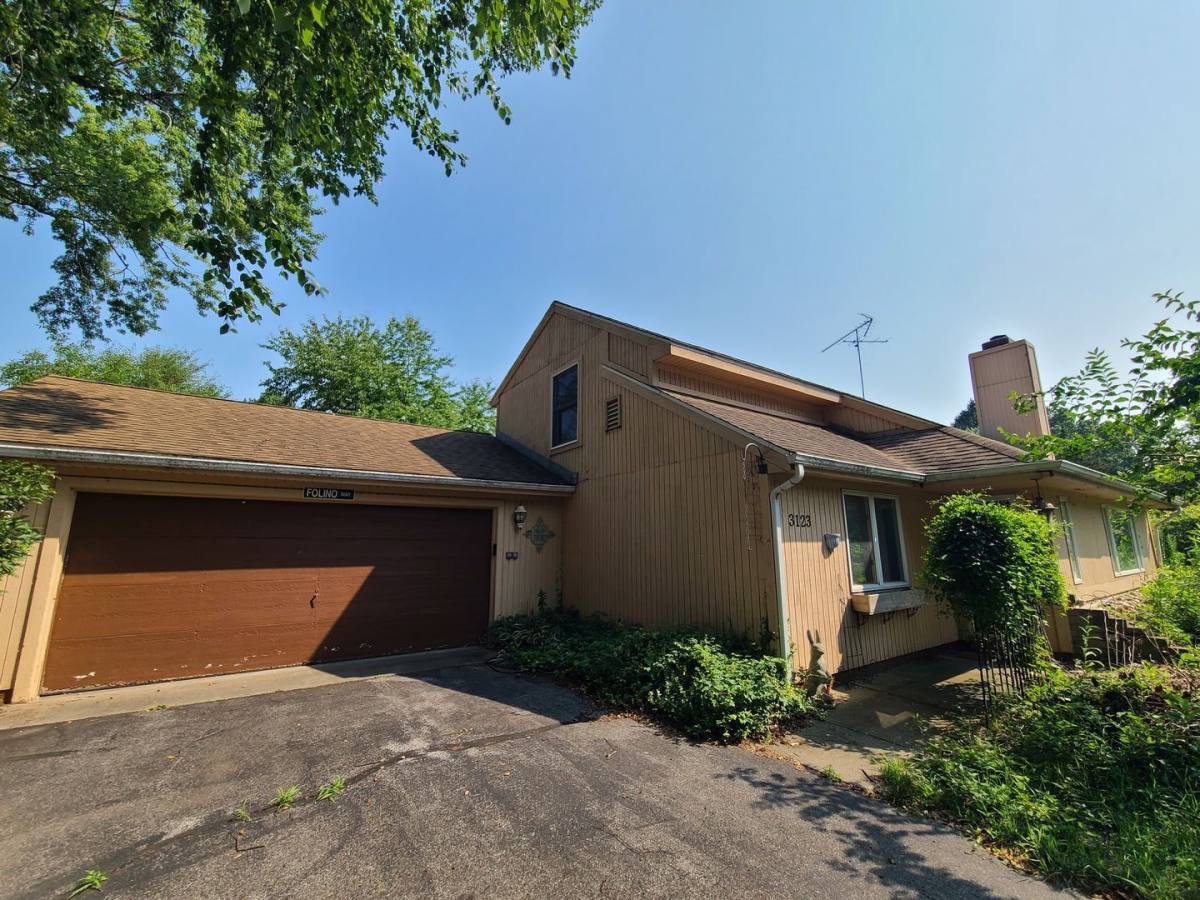 Apartment for rent at 3123 Lakeshore Dr, St. Joseph, MI 49085