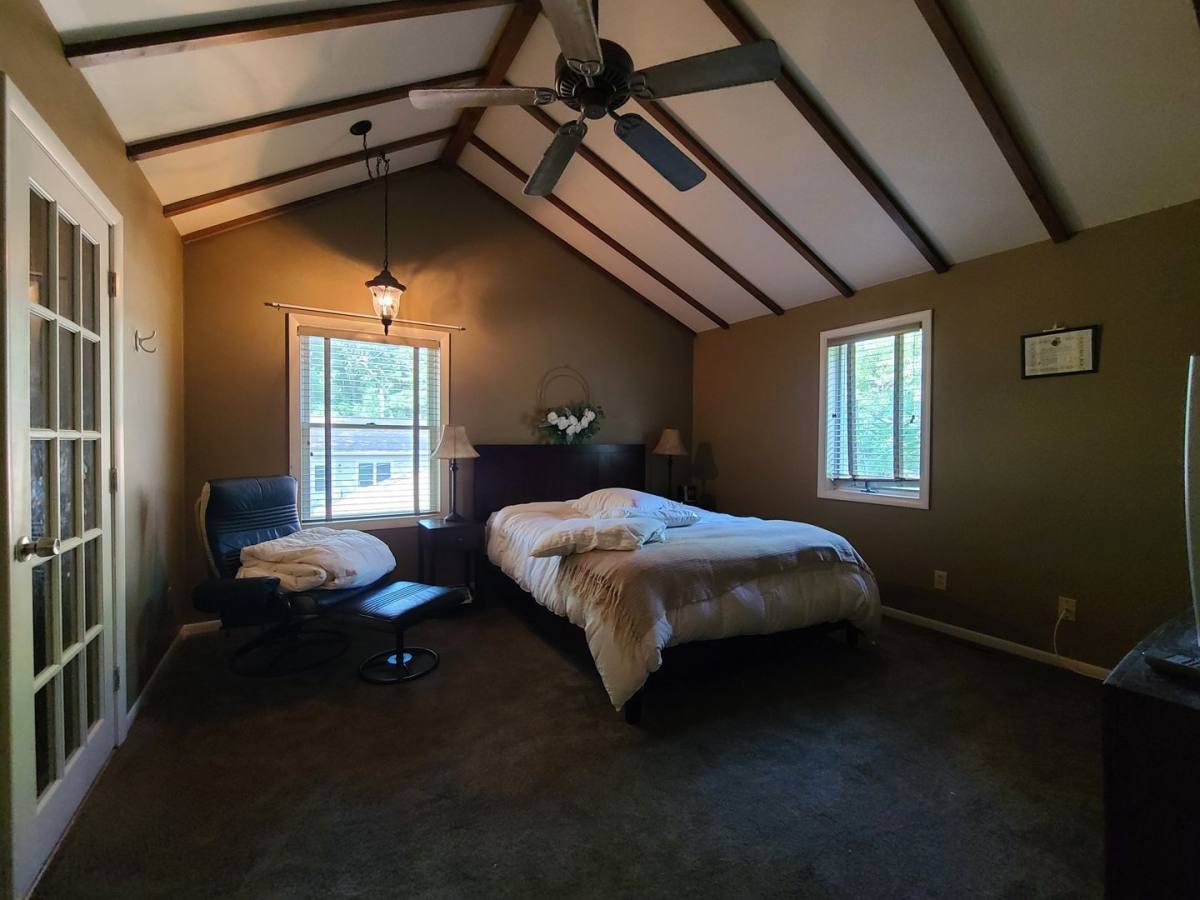 Apartment for rent at 3123 Lakeshore Dr, St. Joseph, MI 49085