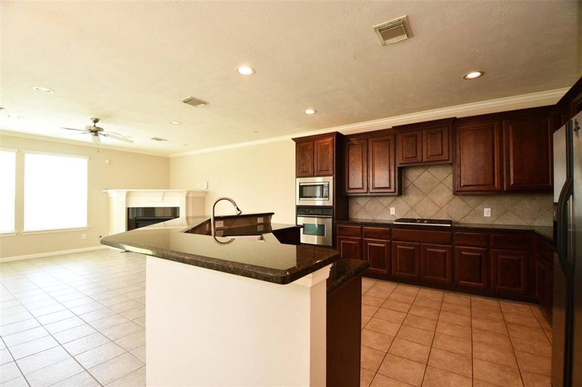 Apartment for rent at 919 Fisher St #D, Houston, TX 77018