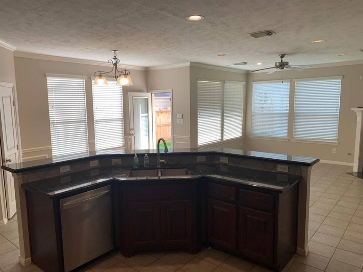 Apartment for rent at 919 Fisher St #D, Houston, TX 77018