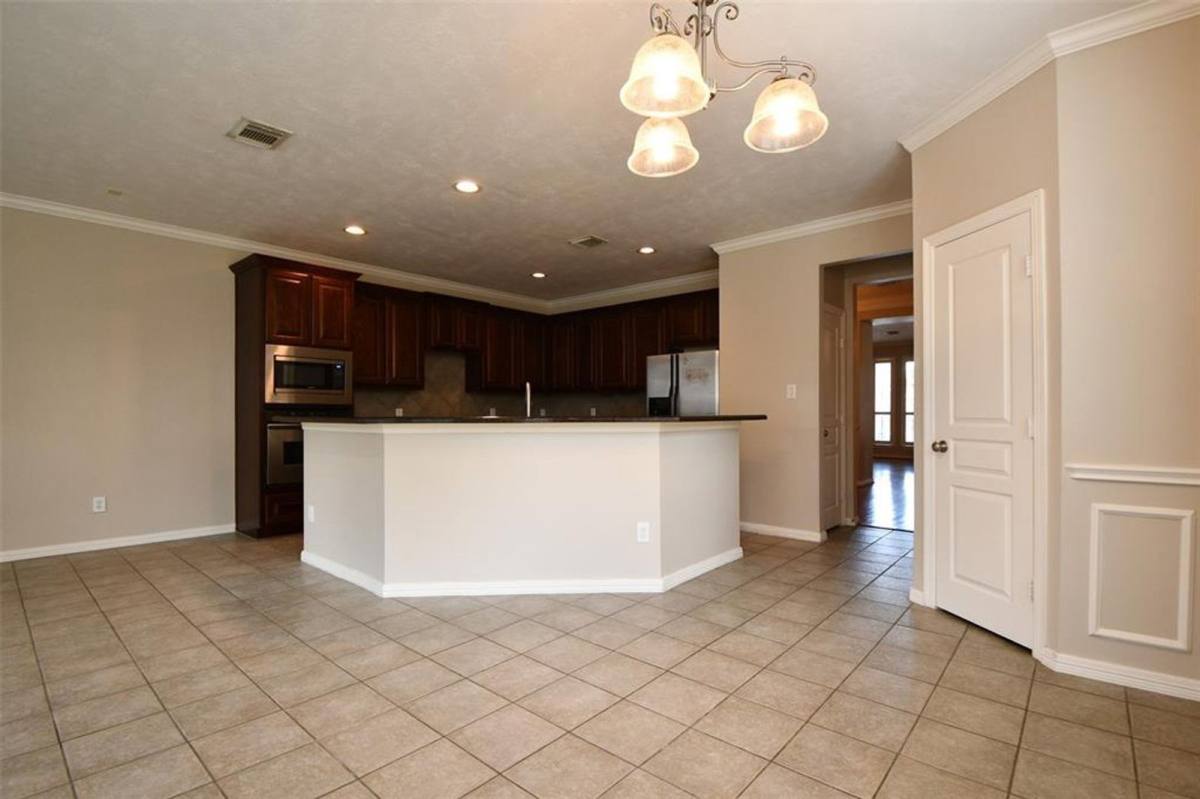 Apartment for rent at 919 Fisher St #D, Houston, TX 77018