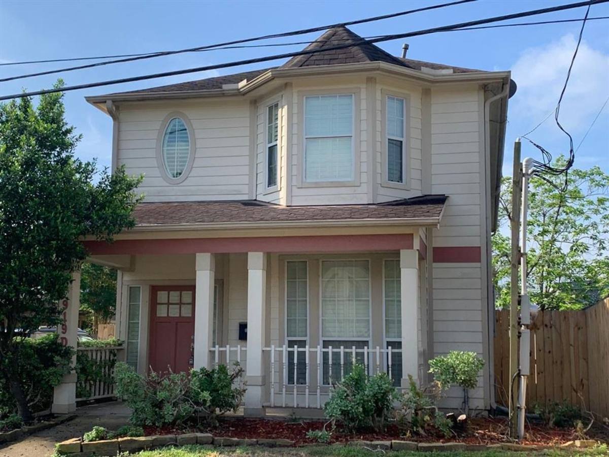 Apartment for rent at 919 Fisher St #D, Houston, TX 77018