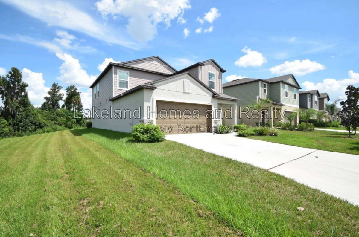 House for rent at 4060 Radiant Mountain Dr, Plant City, FL 33565
