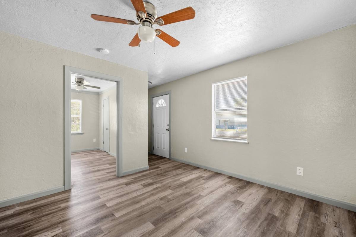 Apartment for rent at 307 SW 19th, Lawton, OK 73507