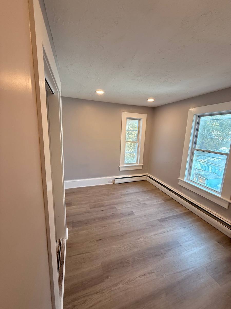 Apartment for rent at 37 Crystal St #2, Southbridge, MA 01550