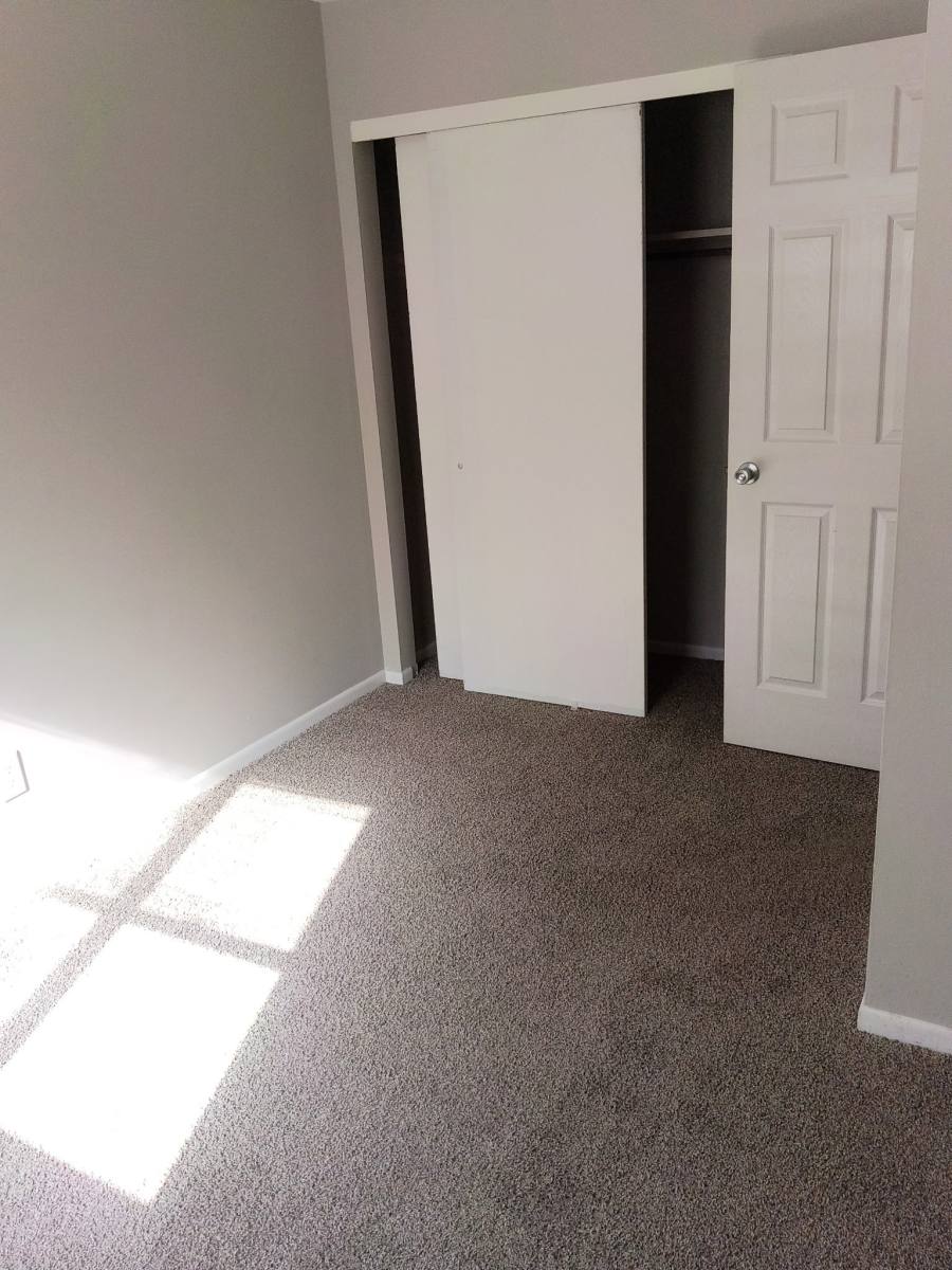 Townhouse for rent at 170 Bridlewood Dr, St. Paul, MN 55119