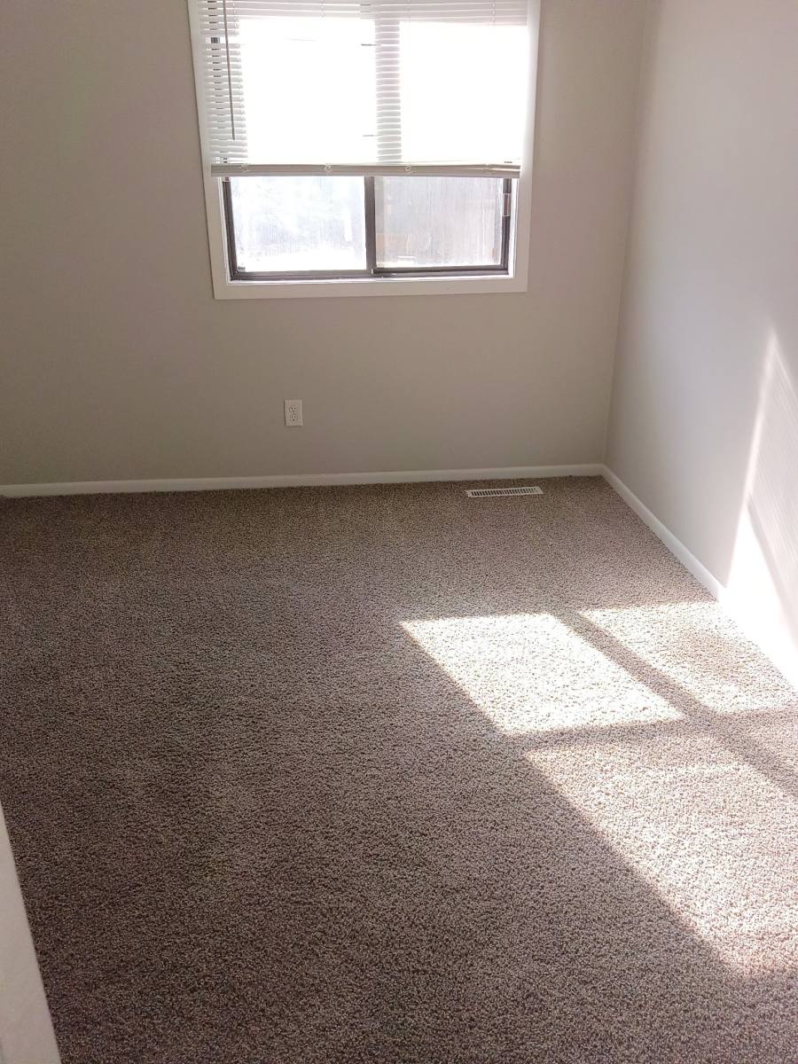 Townhouse for rent at 170 Bridlewood Dr, St. Paul, MN 55119