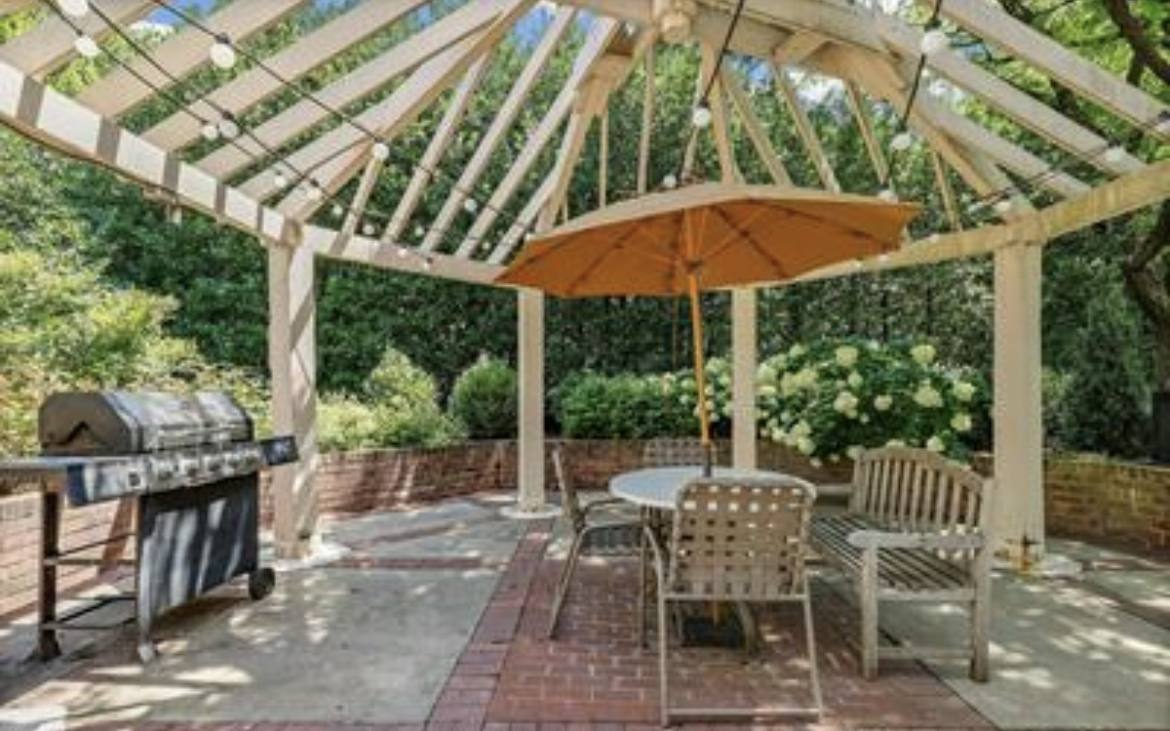 Condo for rent at 7500 Woodmont Ave #914, Bethesda, MD 20814