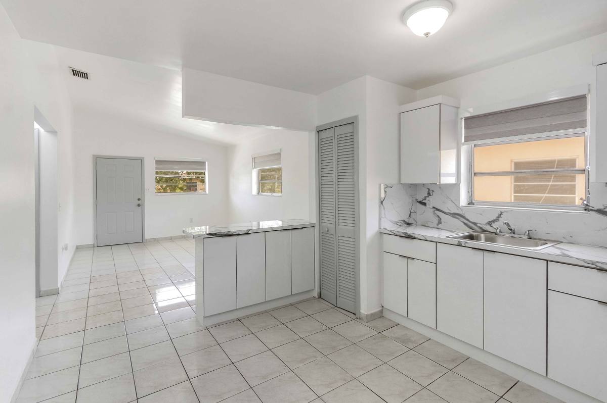 Apartment for rent at 640 E 2nd Ave #642-A, Hialeah, FL 33010