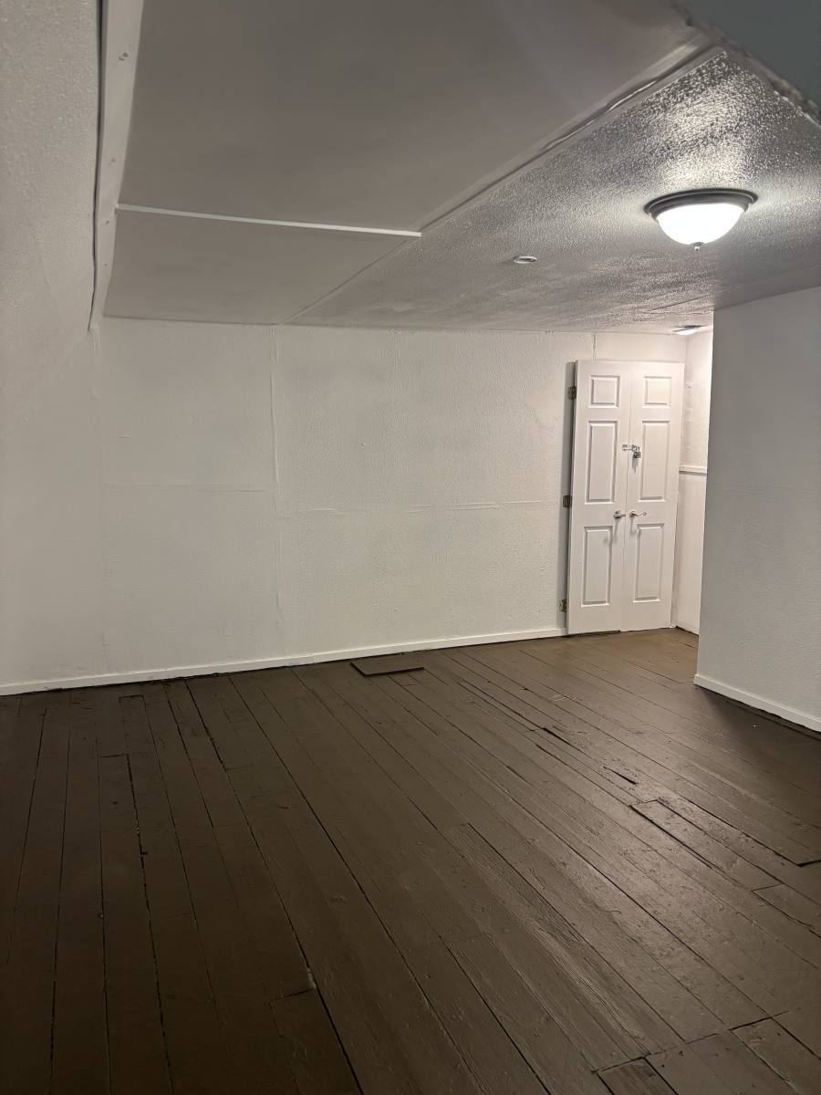 Apartment for rent at 213 N 6th St 1 2, Richmond, IN 47374