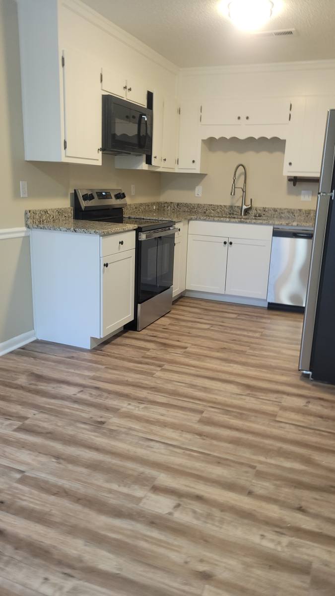 Apartment for rent at 2225 Golf Rd SW #505, Huntsville, AL 35802